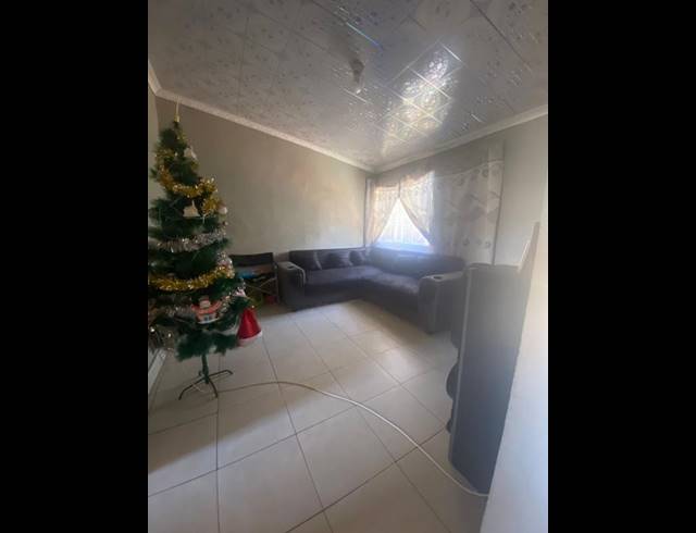 2 BEDROOM HOUSE FOR SALE IN NORTHDALE